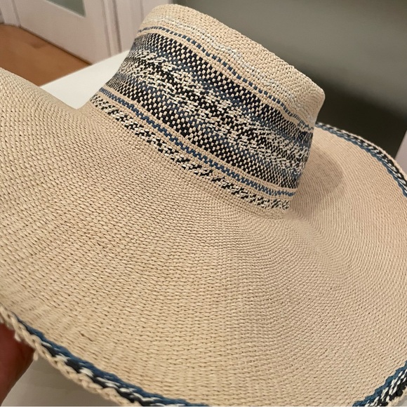 Echo Hat - Picture 4 of 5